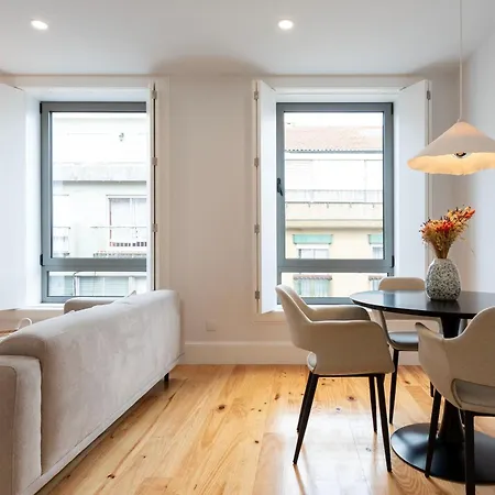 Urban Oasis In Downtown Apartment Porto